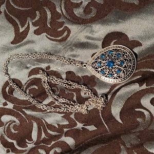 Long teardrop necklace